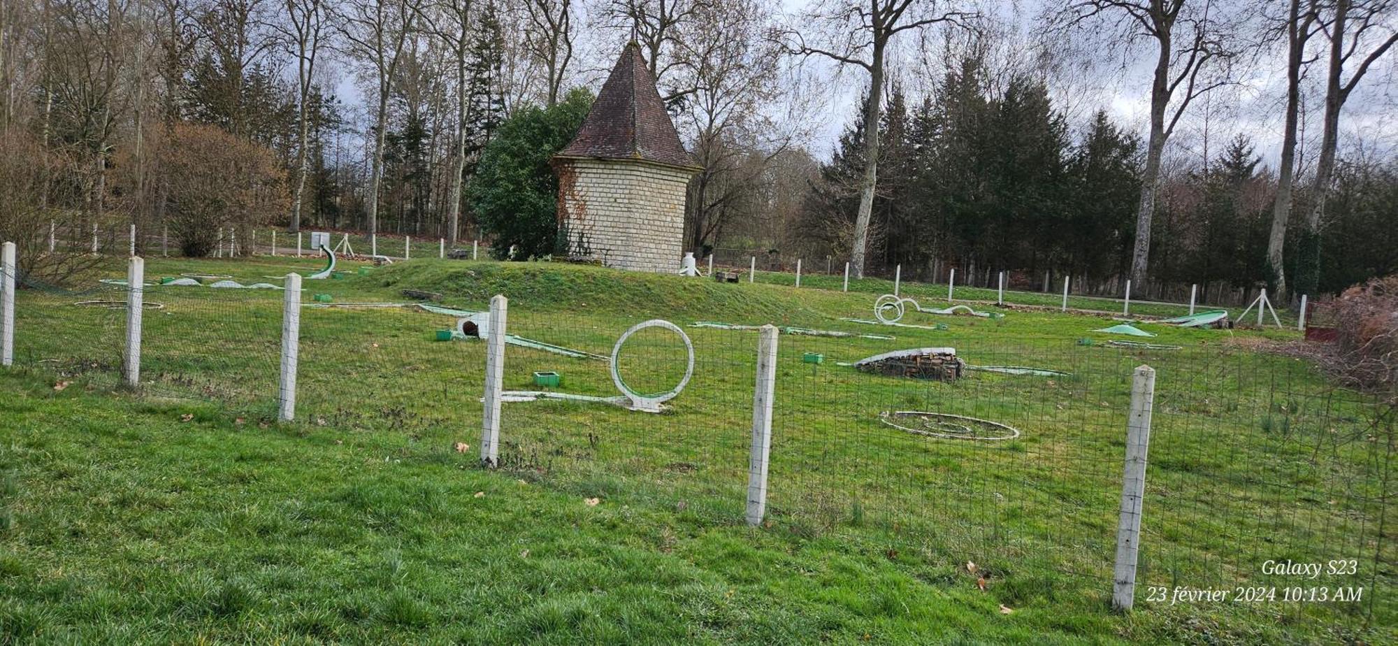 Pavillon Avec Jardin Clos Au Bord De L'Yonne Coulanges-sur-Yonne Exterior photo